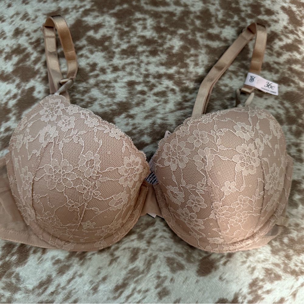 Victoria's Secret Lace Bra in Tan
